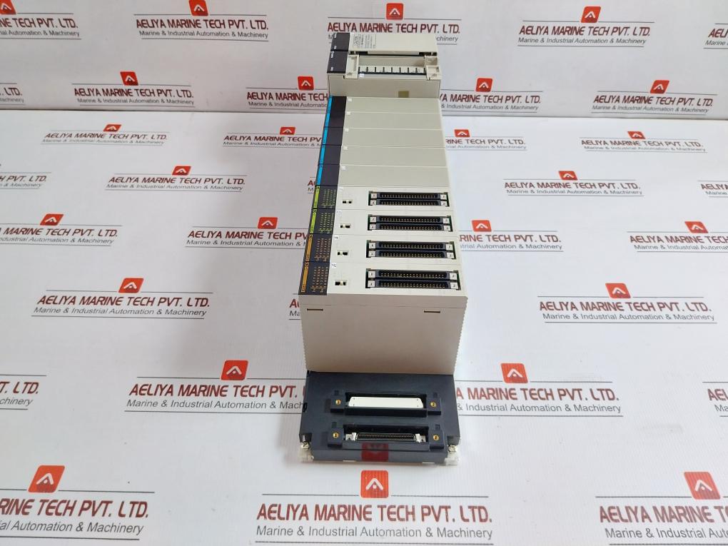 Plc Controller System Cs1W-od261, Cs1W-sp001, Cs1W-cn713 Omron Cs1W-id261