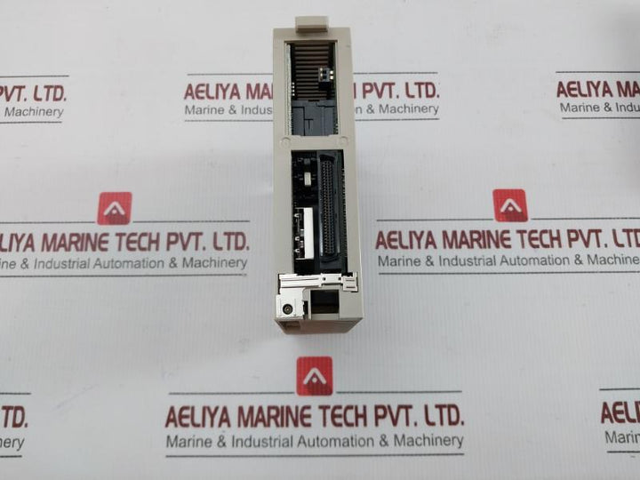 Plc Controller System Cs1W-sp001, Cs1D-pa207R, Cs1W-cn713 Omron Cs1W-da08C