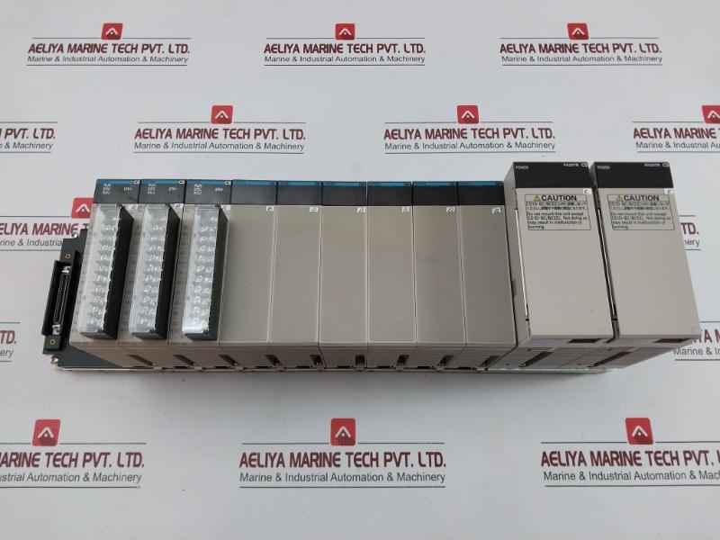 Plc Controller System Cs1W-sp001, Cs1D-pa207R, Cs1W-cn713 Omron Cs1W-da08C