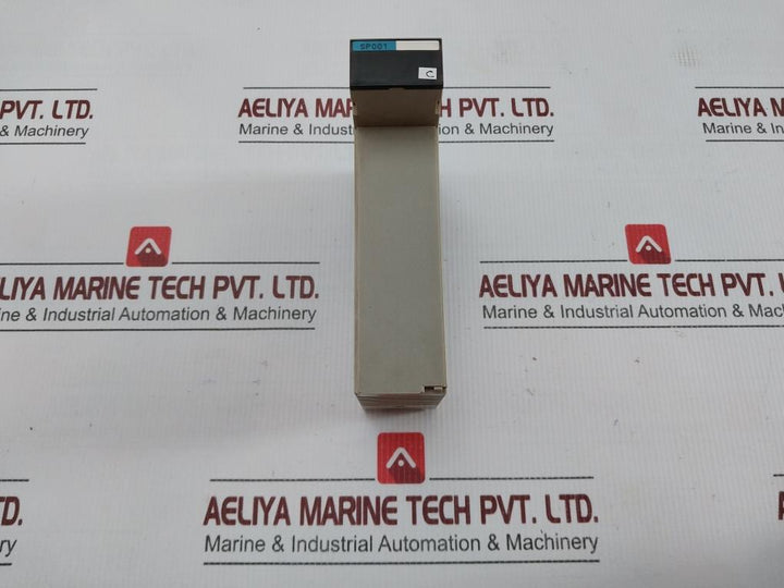 Plc System C200H-od219, C200H-sp001, Cs1W-bc083, Cpu42-v1 Omron C200H-id217