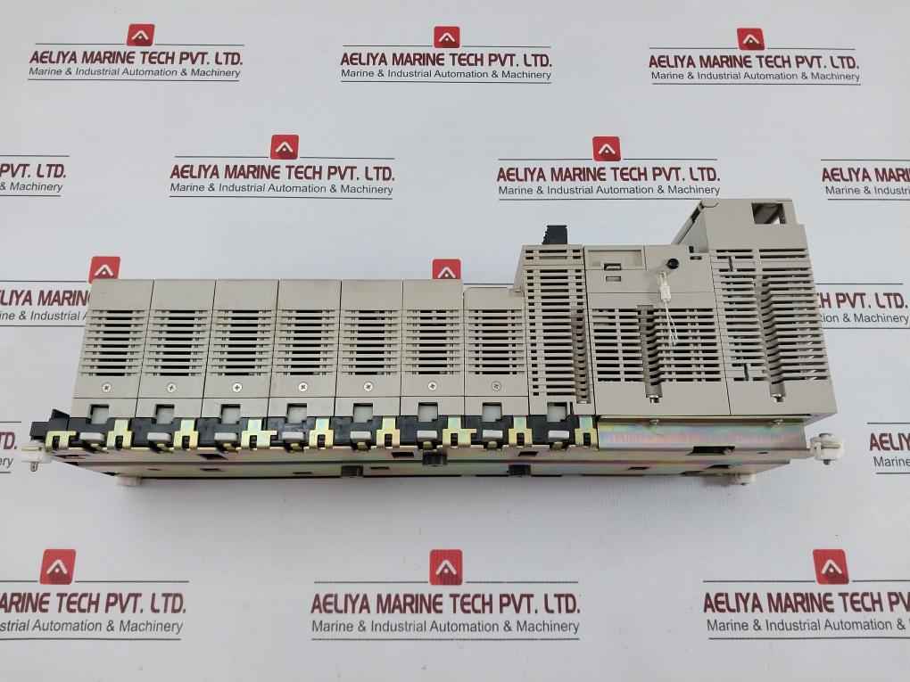 Plc System C200H-od219, C200H-sp001, Cs1W-bc083, Cpu42-v1 Omron C200H-id217