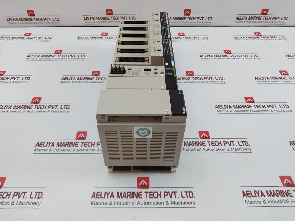 Plc System C200H-od219, C200H-sp001, Cs1W-bc083, Cpu42-v1 Omron C200H-id217