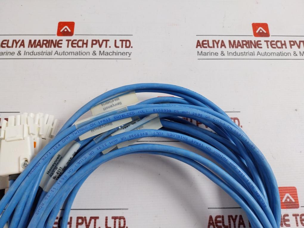 Pm I/O Link Cable Set Part No. 51195479-500 Honeywell