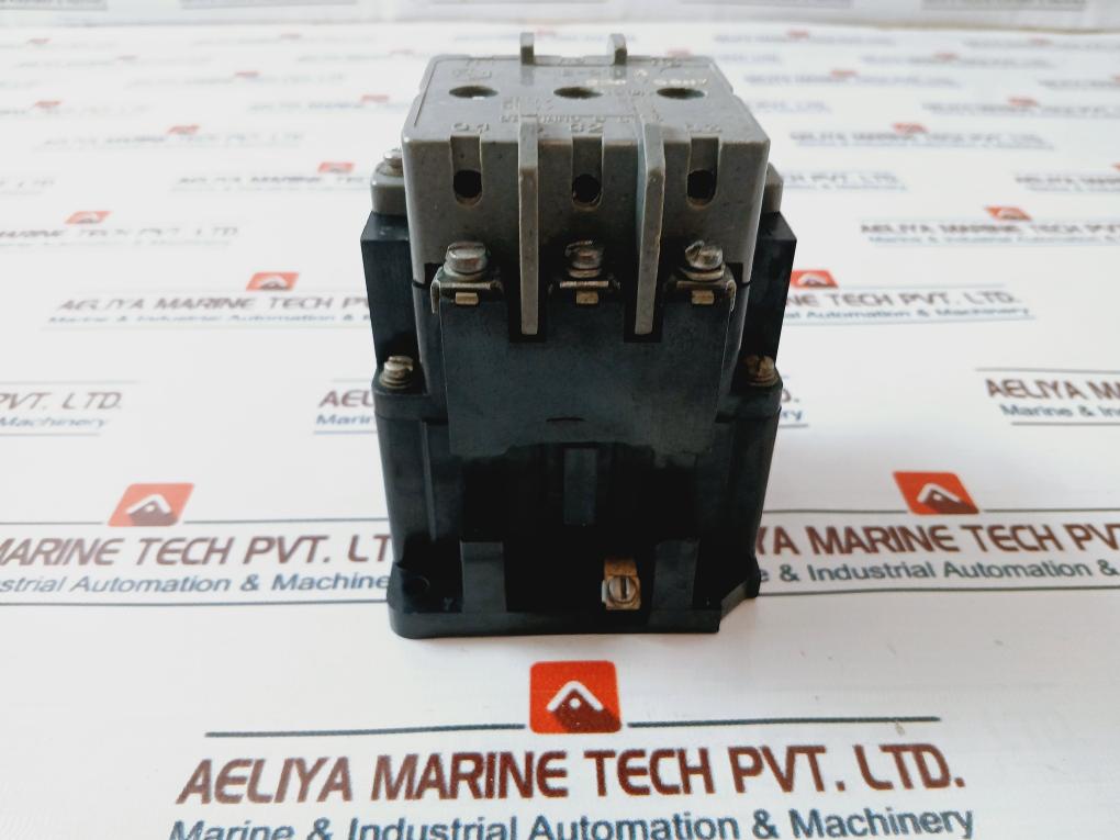 Pme-211 A Magnetic Starter ~220V 50Hz
