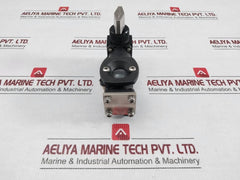 Pneumatic-Space-Saver-Indicating-Relay-By-Amot-2400m-1