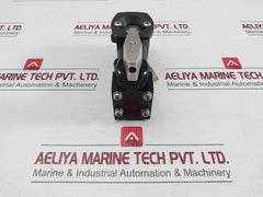 Pneumatic-Space-Saver-Indicating-Relay-By-Amot-2400m-2