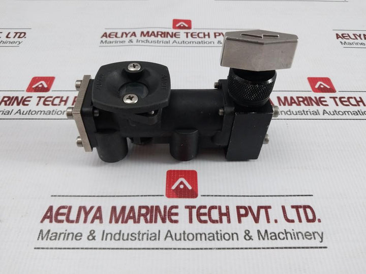 Pneumatic-Space-Saver-Indicating-Relay-By-Amot-2400m-6