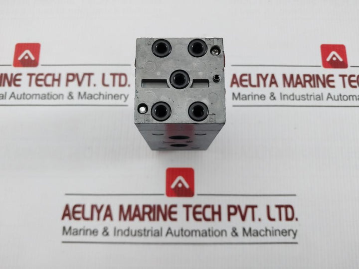 Pneumatic Directional Control Valve 3712052000 Rexroth