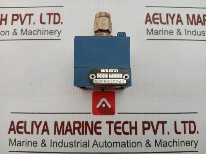 Pneumatic Directional Valve 3526010240 Wabco