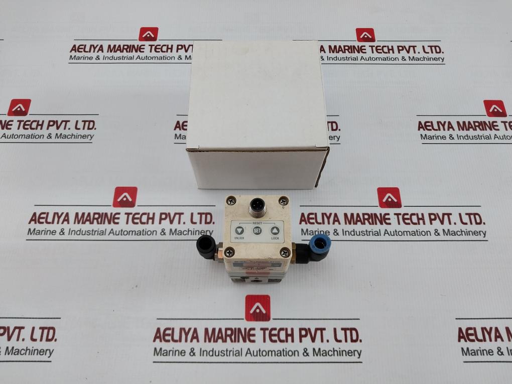 Pneumatic Regulator Input: 4 - 20Madc Smc Itv2050-01N3S4