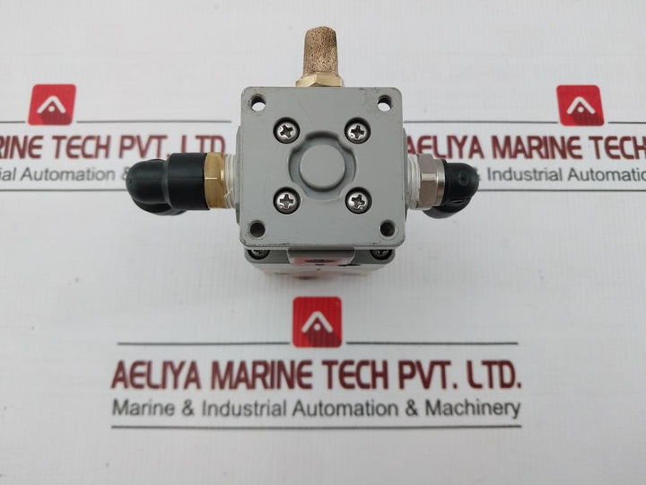 Pneumatic Regulator Input: 4 - 20Madc Smc Itv2050-01N3S4