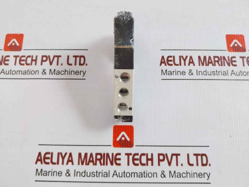 Pneumatic Solenoid Valve 0.15-0.8Mpa Airtac 4V110-06
