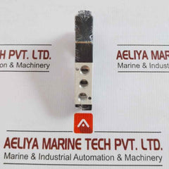 Pneumatic Solenoid Valve 0.15-0.8Mpa Airtac 4V110-06