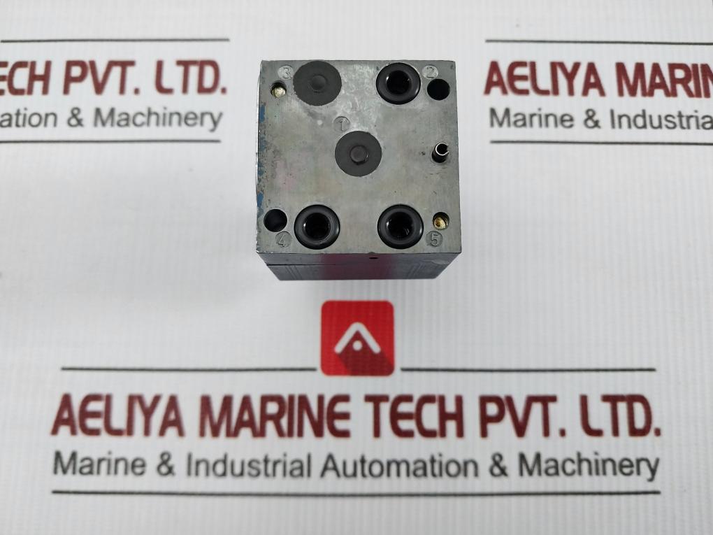 Pneumatic Valve 3526010240 Wabco