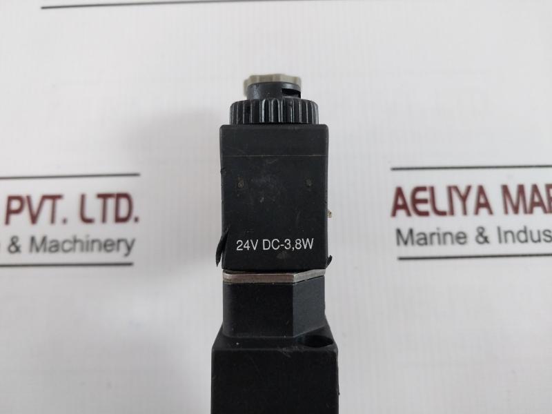 Pneumax 488.52.0.1.M11 Solenoid Valve 2.5-10Bar 24Vdc 3.8W Cl. F, -5 C +50 C