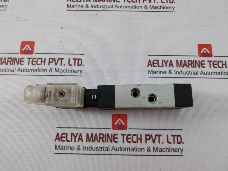 Pneumax 488.52.0.1.M11 Solenoid Valve 24V Dc 3.8W 2.5 Bar E054