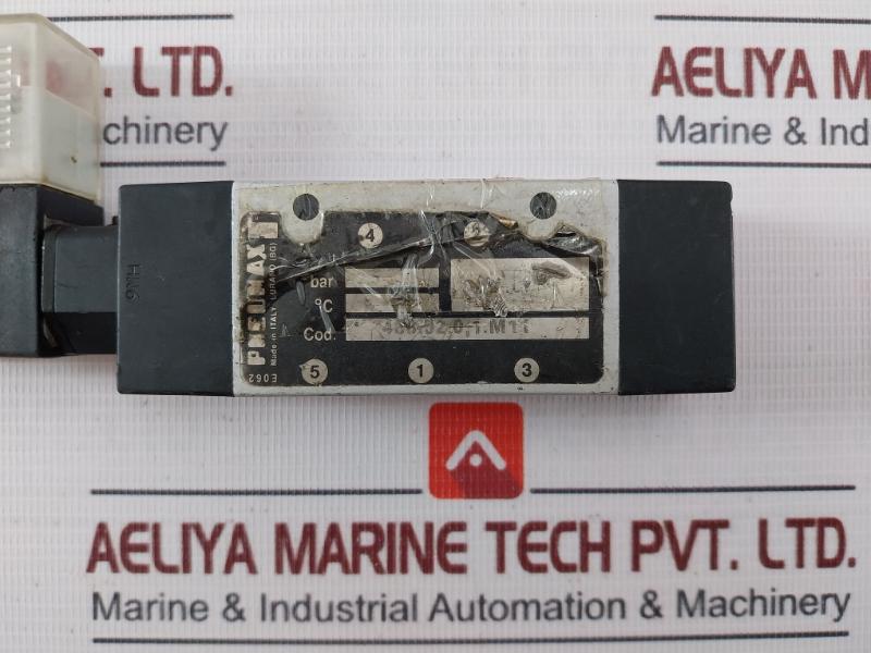 Pneumax 488.52.0.1.M11 Solenoid Valve 24V Dc 3.8W 2.5 Bar E054