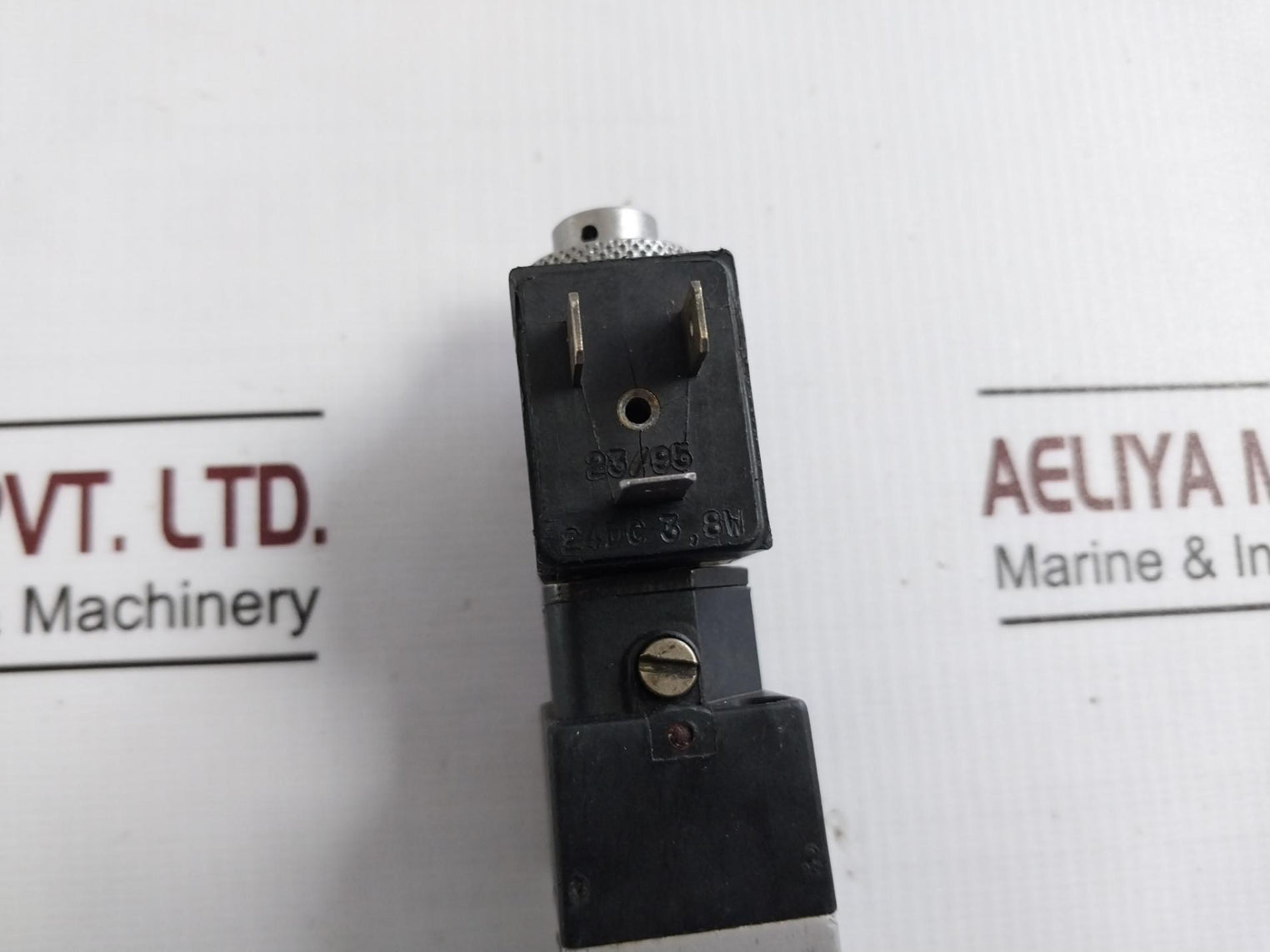 Pneumax Mb11 Solenoid Valve 24Vdc 3.8W 10 Bar