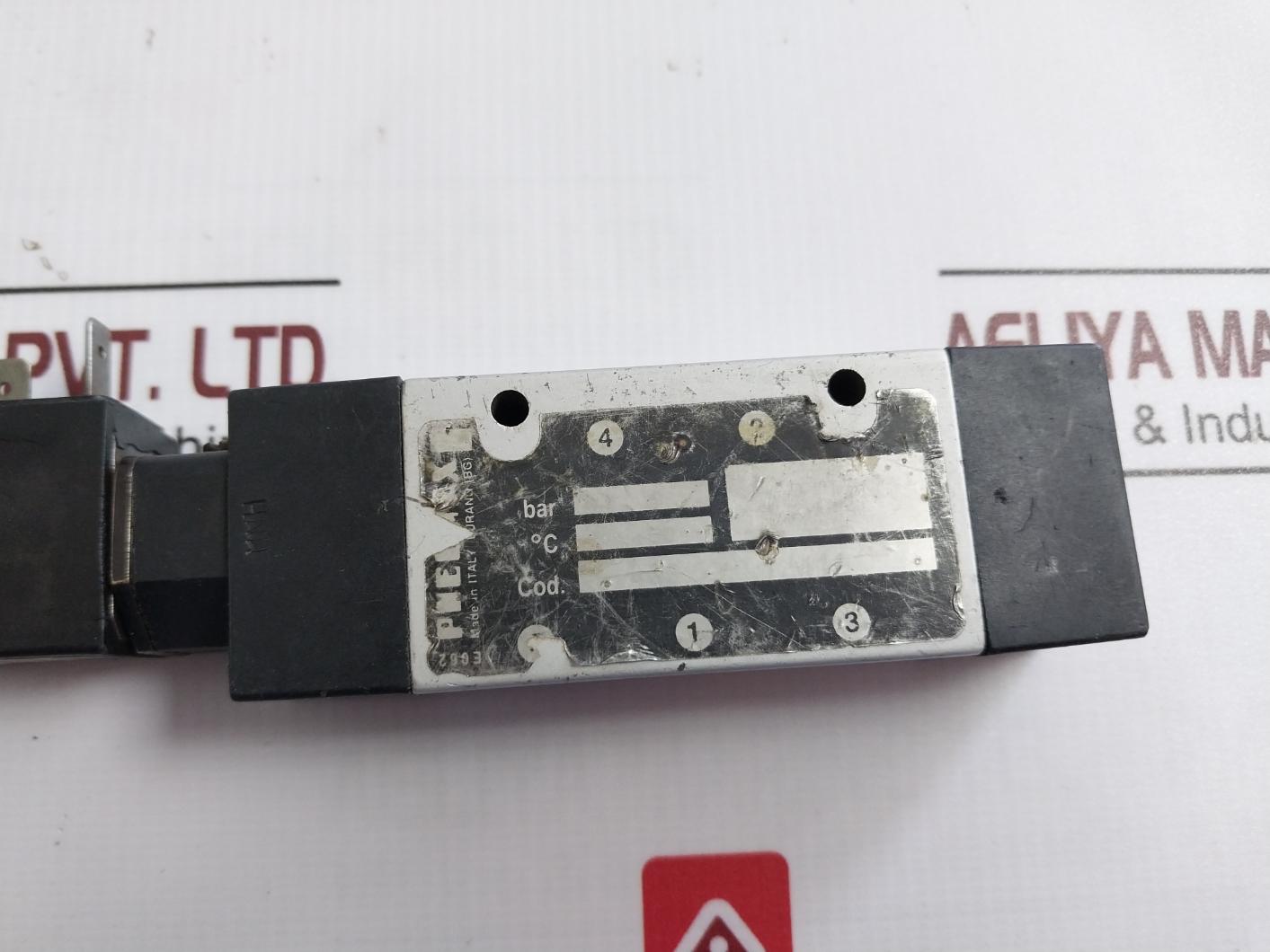 Pneumax Mb11 Solenoid Valve 24Vdc 3.8W 10 Bar