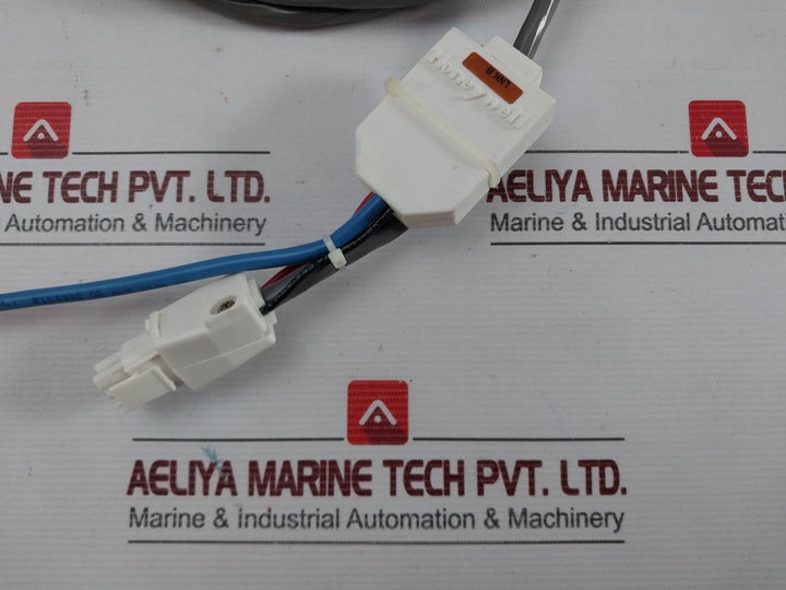 Power Cable Set Part No. 51204126-005 Rev B Honeywell