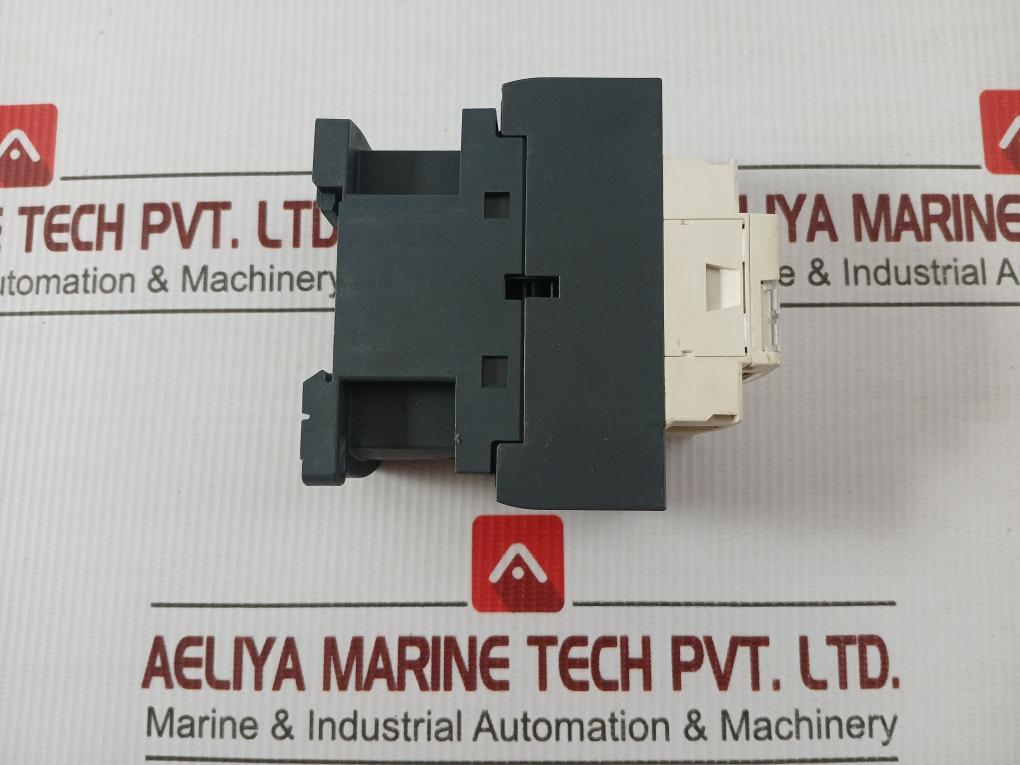Power Contactor Lc1 D32 Schneider Electric 220V 50/60Hz