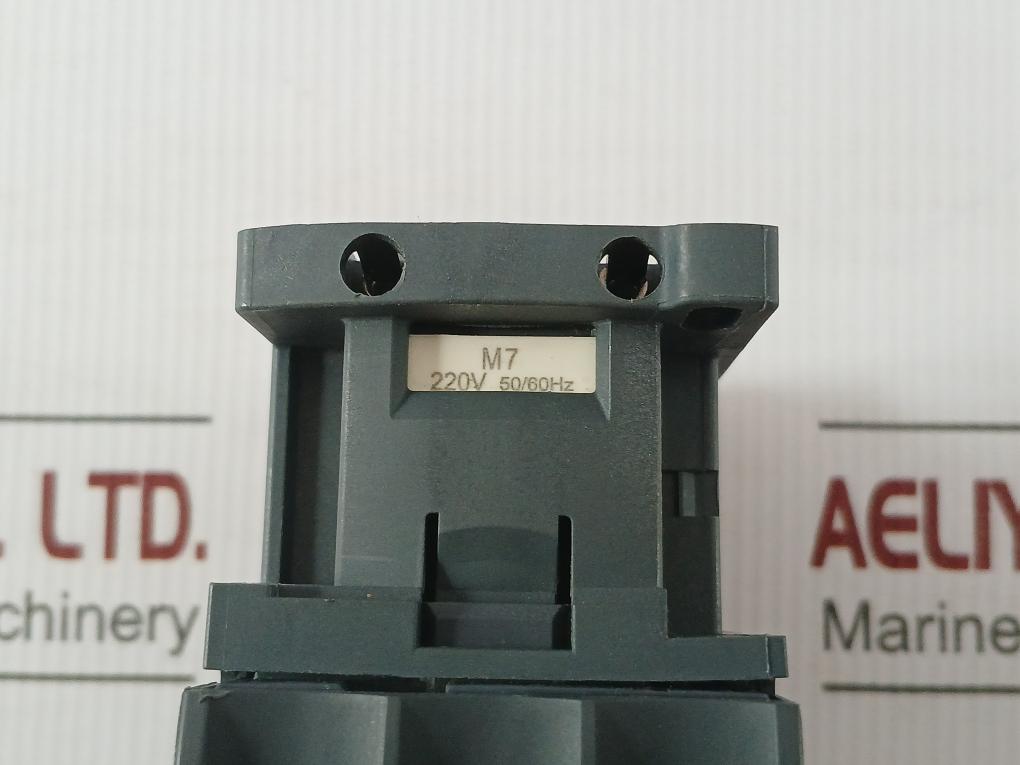 Power Contactor Lc1 D32 Schneider Electric 220V 50/60Hz