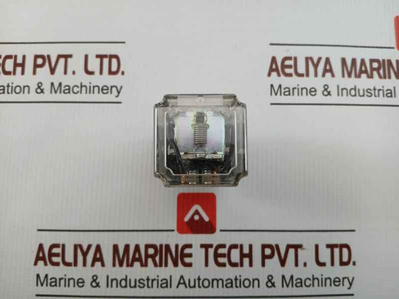 Power Relay 100–110Vac Mk2P Omron