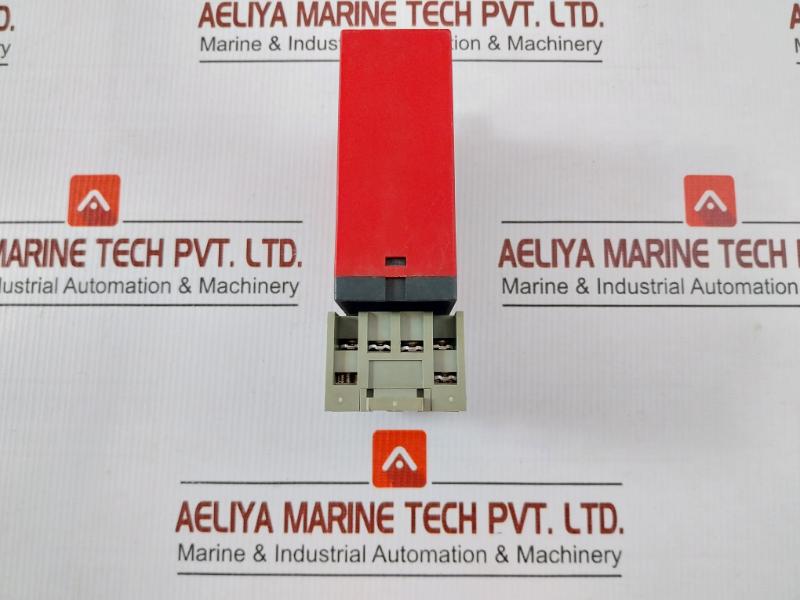 Pr Electronics +24 Vdc Output 1:4-20 Ma V:0, 2-1V Pi Controller 2205 B0B1B