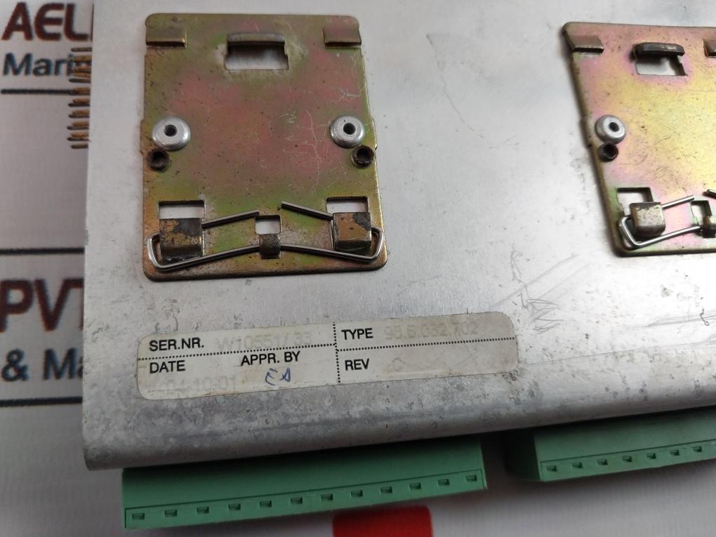 Praxis 98.6.030.702 I/o-module Rev: C