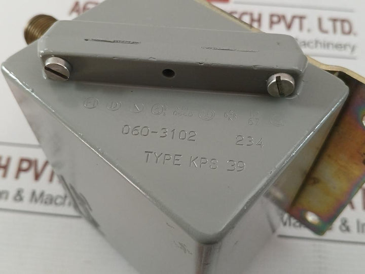 Pressure-Switch-440V-Dc-11-12W-220V-A0561-1-Bar-1-02-Kp-Cm2-Danfoss-KPS-39-210272-7