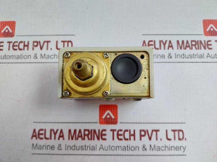 Pressure Control Switch -50 To 6 Cmhg Saginomiya Sns-c106Q3A