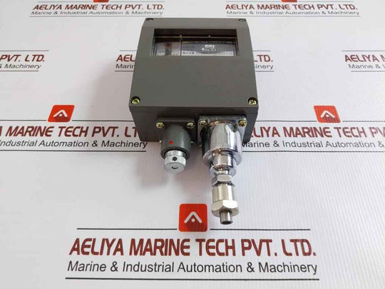 Pressure Controller Ywk-50-c Shanghai Jiangxin Electric 0-0.5 Mpa