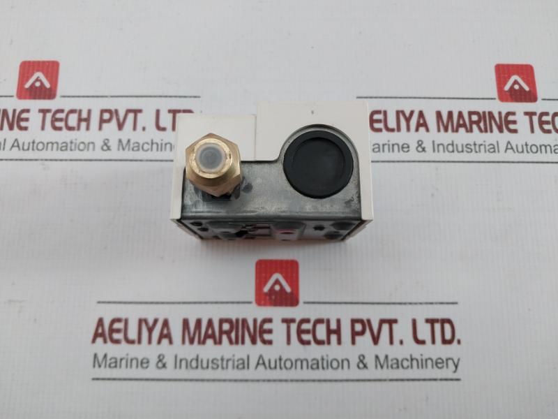 Pressure Switch -50–6 Cmhg Saginomiya Sys-c106X2A