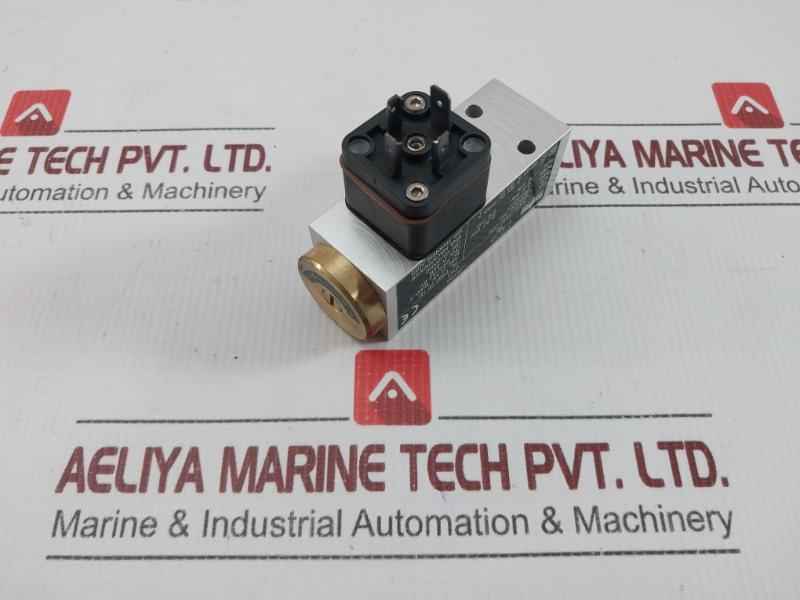 Pressure Switch 12 Bar 174 Psi Trafag 9B3.4277