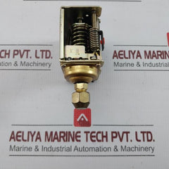 Pressure Switch 50Ma Sns-c106X Saginomiya
