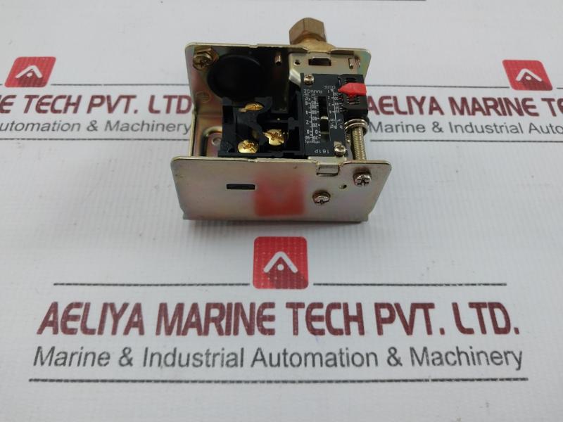 Pressure Switch 50Ma Sns-c106X Saginomiya