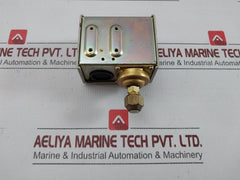 Pressure Switch 50Ma Sns-c106X Saginomiya