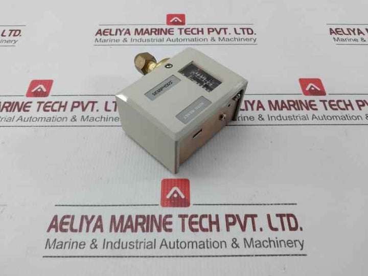 Pressure Switch 50Ma Sns-c106X Saginomiya