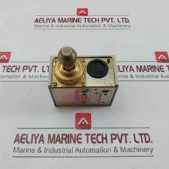 Pressure Switch 50Ma Sns-c106X Saginomiya