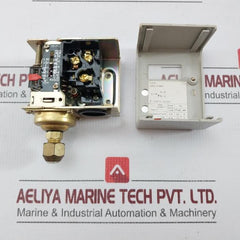 Pressure Switch 50Ma Sns-c106X Saginomiya