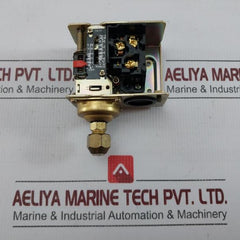 Pressure Switch 50Ma Sns-c106X Saginomiya