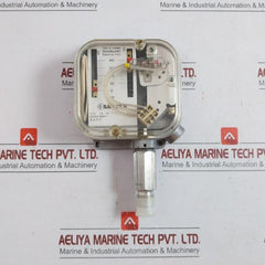 Pressure Switch Dfq 7B 98 F001 Sauter 0 To 40 Bar 2 (0,5)A 380V