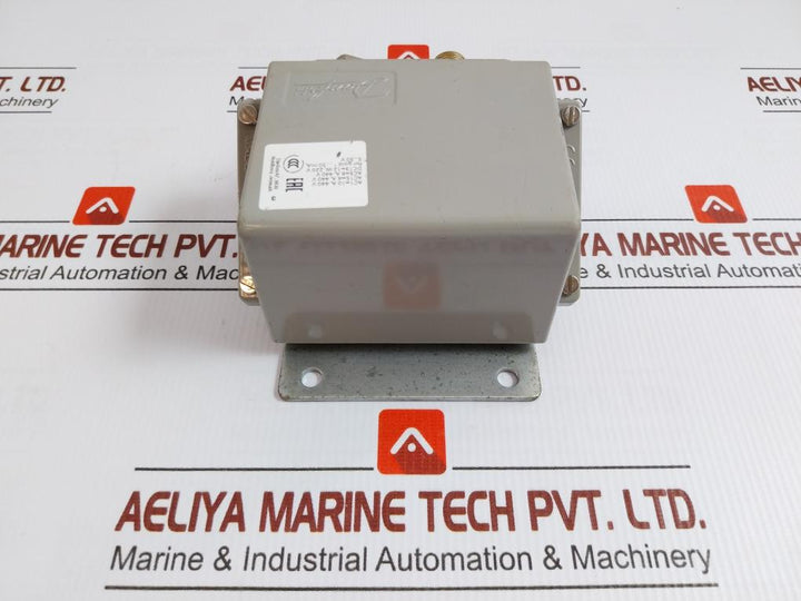 Pressure Switch Kps 37 Danfoss Ip67 0.85 To 2.5 Bar