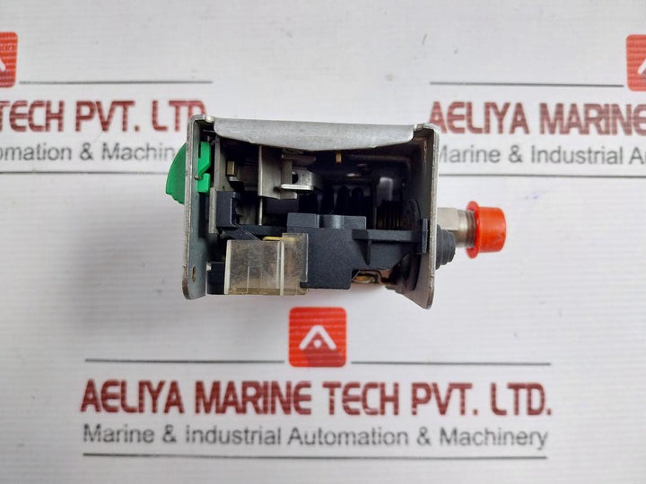 Pressure Switch Reset Diff.-3Bar 43Psi Danfoss Kp 5 Ac 15 10A