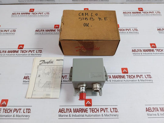 Pressure Transmitter 4-20 Ma 24 Vdc Part no 084G2158 Danfoss