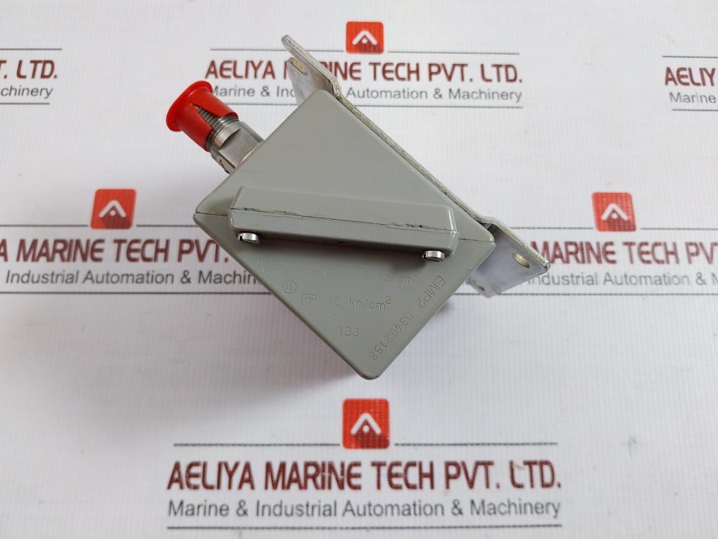 Pressure Transmitter 4-20 Ma 24 Vdc Part no 084G2158 Danfoss