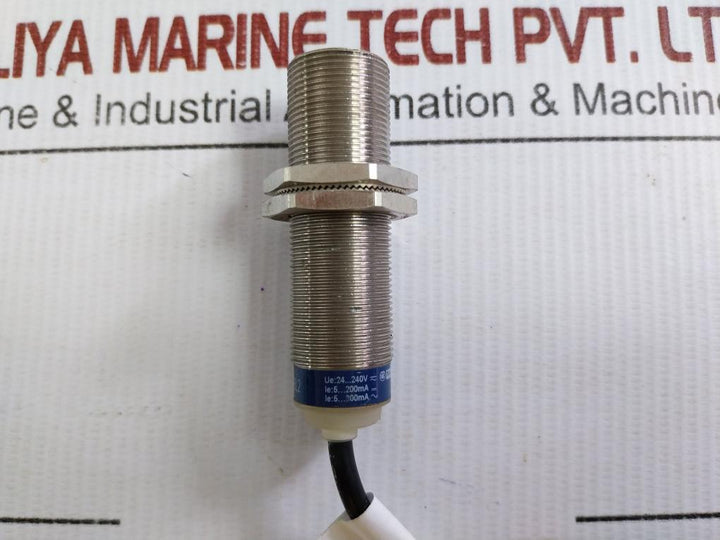 Proximity-Switch-Sensor-24-240v-Ac-Dc-By-Telemecanique-Xs618b1mbl2-13