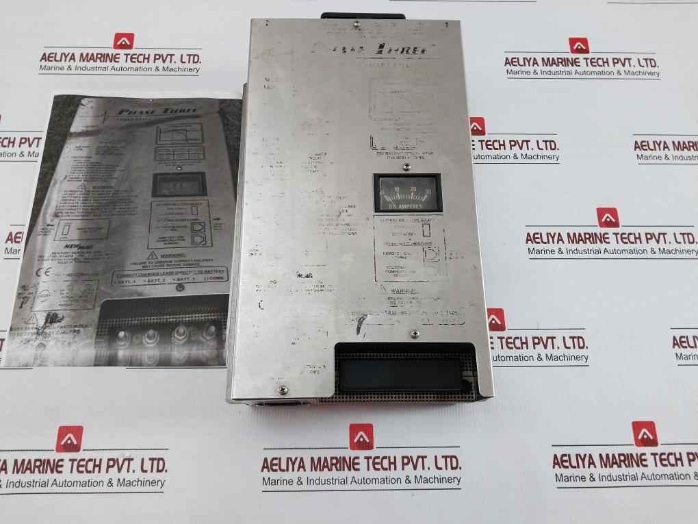 Pt-24-20Ce Three Stage Smart Charger 560 Watts Newmar