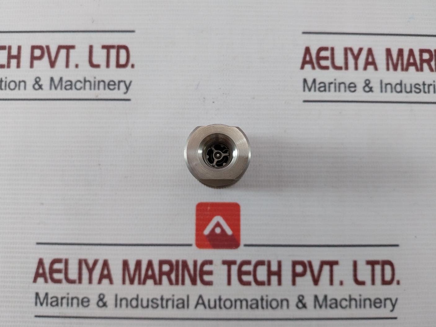 Pt 1/4 Self-seal Coupling (Socket)
