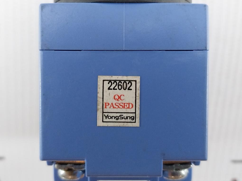 Push-Button-With-Socket-Base-250-Vac-6A-Yongsung-Ysnpbl3-024A-208799-9